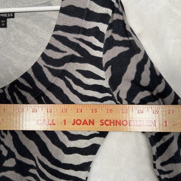 Express Y2K Women’s Sweater Size S Animal Print Zebra V Neck Long Sleeves - Picture 9 of 12